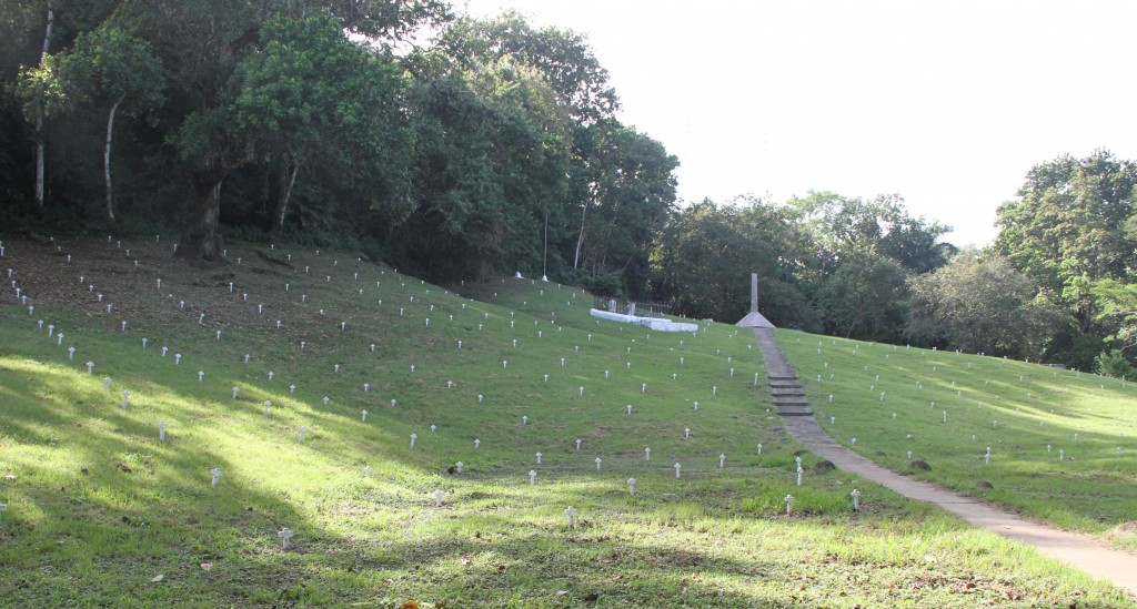 Ranskalaiselle hautausmaalle haudattiin suuri joukko kanavan rakentajia. Kuva Hannele Heino.